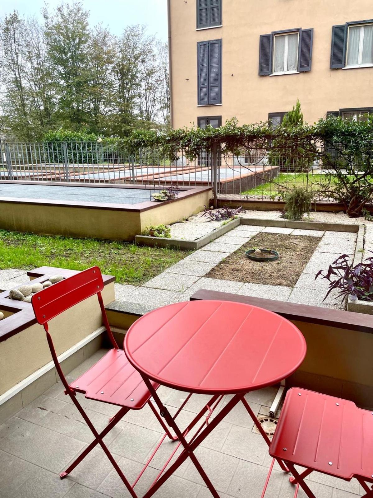 33 Borgo Ticino Lux Free Parking & Private Garden Apartment Pavia Exterior photo