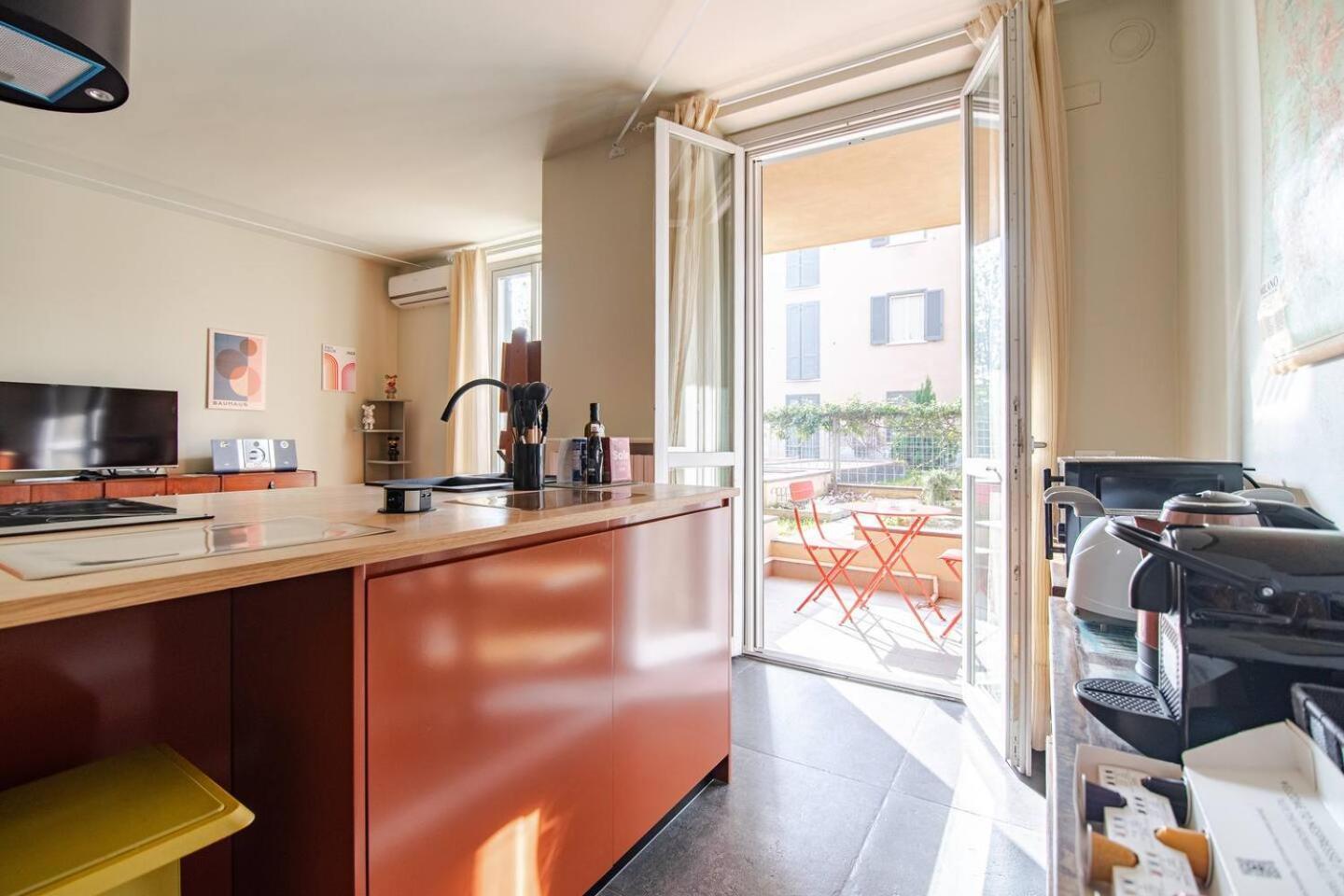33 Borgo Ticino Lux Free Parking & Private Garden Apartment Pavia Exterior photo